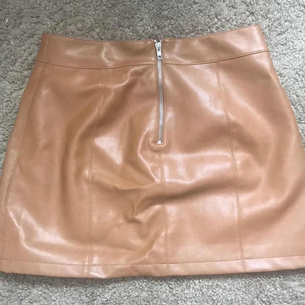 Tan leather skirt